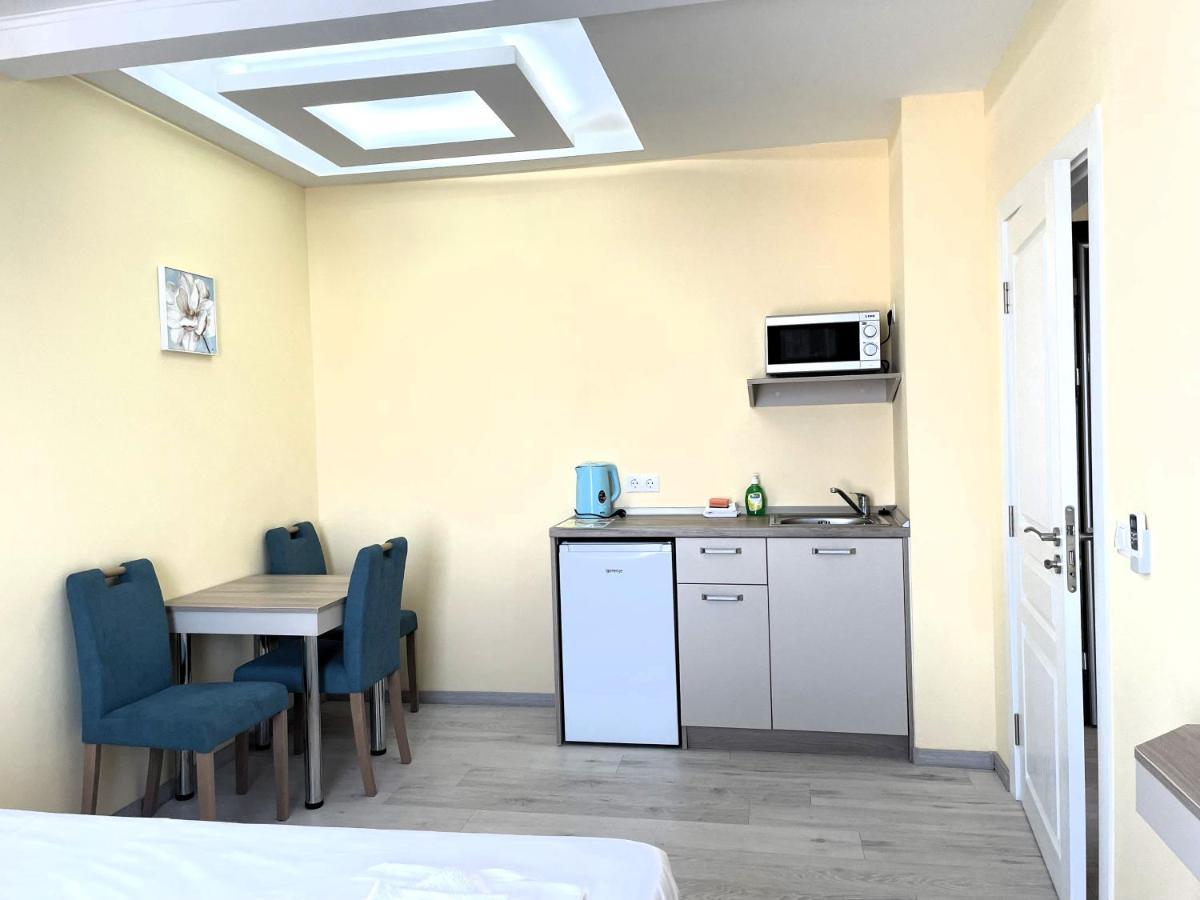 Sea View Apartment Free Parking Primorsko Esterno foto