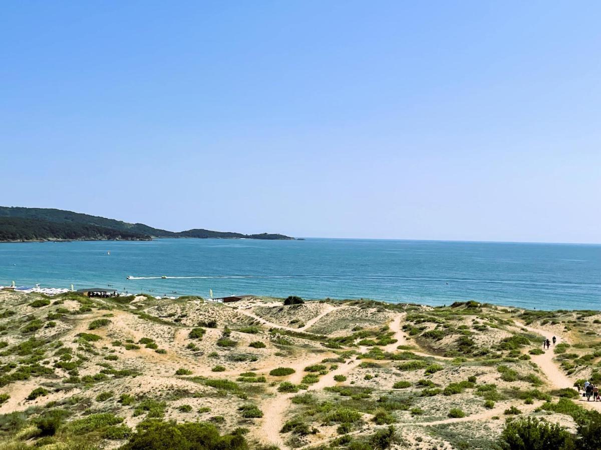 Sea View Apartment Free Parking Primorsko Esterno foto